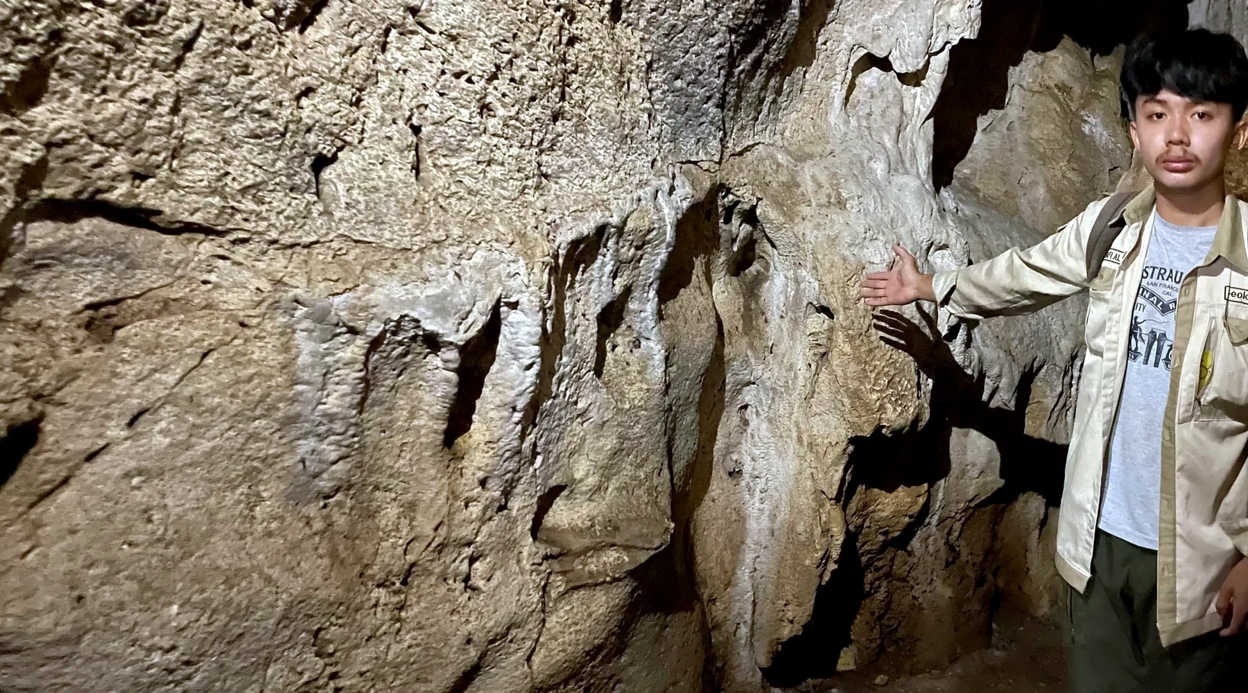 Lebakwangi Member of the Halang Formation — Limestone and Karst Cave cover